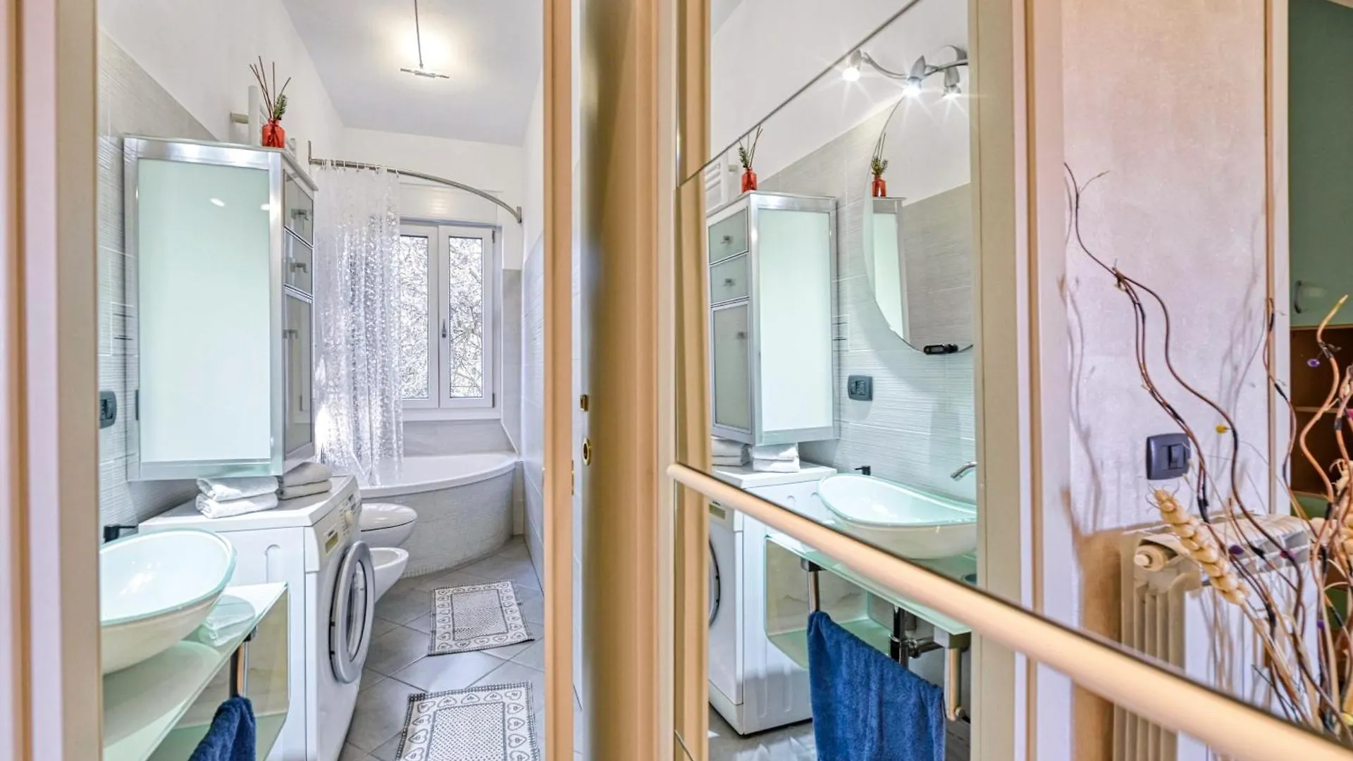 Apartment App 2Rooms Letto Matrimoniale, Letto Singolo, Divanoletto Matrimoniale La Casa Di Hellen Milano Como Fiera Mxp Saronno Monza