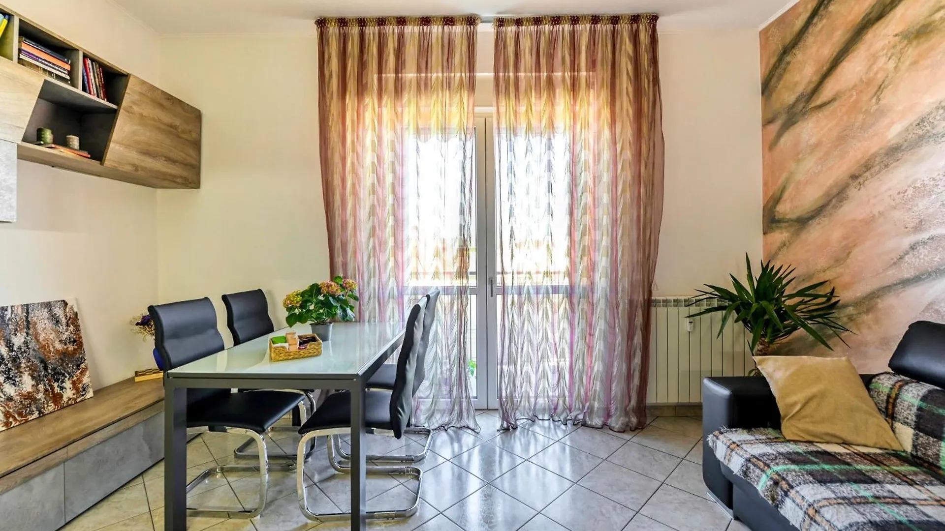App 2Rooms Letto Matrimoniale, Letto Singolo, Divanoletto Matrimoniale La Casa Di Hellen Milano Como Fiera Mxp Saronno Monza